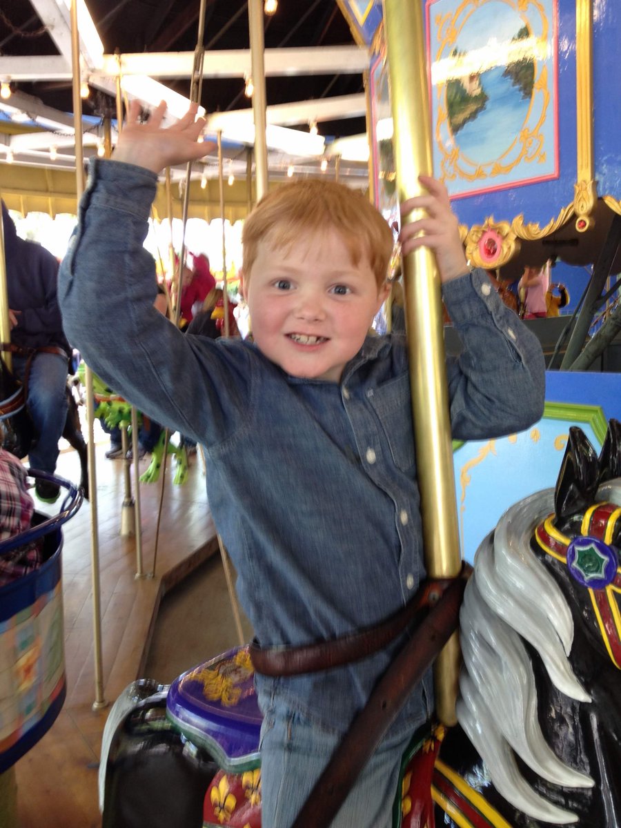 jthecarnivore's tweet photo. Today is tough. 

It sucks when you lose a child to cancer. 

Families are Forever 

I’ll be back tomorrow. https://t.co/fGGL2TkNSy