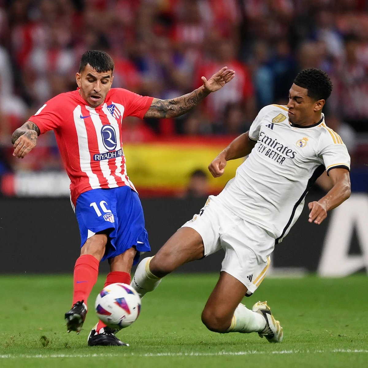 Reycholosimeone's tweet photo. De bufandero sabes tú un rato, enfermo. Que pusiste en duda la lesión de Correa tras el entradón de Bellingham en un derbi. https://t.co/t4ffl2beDB