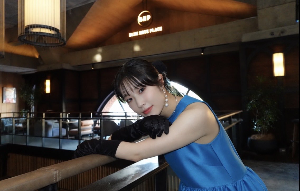 furihata_ai's tweet photo. アーティストデビュー6周年を迎えることができました

デビュー日、前夜に
ステージで歌うことが叶って幸せです https://t.co/Esgdfklsgw