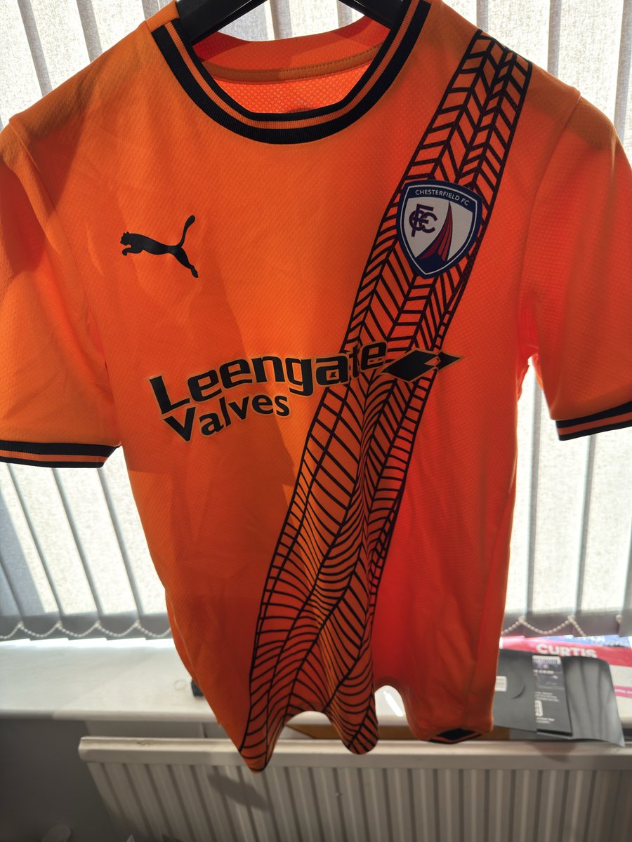 ffscurt's tweet photo. clearing some stuff out.
good condition,no pulls or marks.
bez’s name and number on the back.
free to a good home! 
size small men’s. DM if interested!? 

#spireites https://t.co/vRYLIR6aZh
