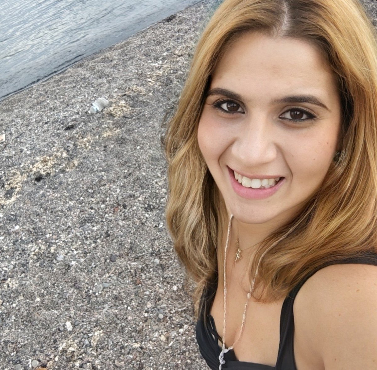 GiuliaPugl3006's tweet photo. Un🫂da me scesa al mare, nonostante la pioggia,sola ma mai sola perché con Te sempre nel mio 💝
@carmelitadurso ti dedico queste due pietre speciali,una a forma di Sicilia e una a ❤️per dirti che il mio💝 e' sempre accanto al tuo💖per L'INFINITO ED OLTRE 🫂💕Baci risalendo a casa https://t.co/ztnZatHksQ