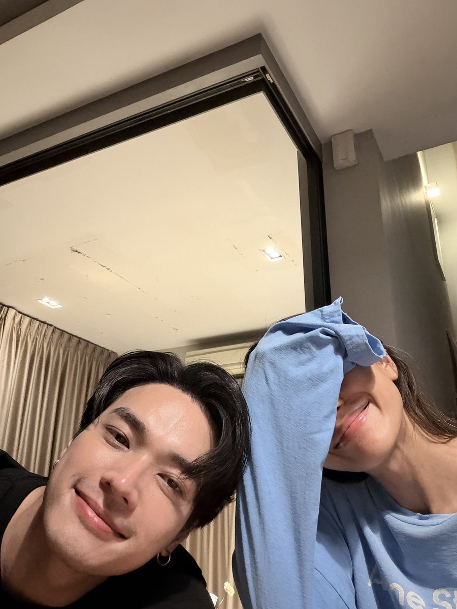 OabnithiW's tweet photo. โอเคครบหมด..ได้กลับบ้านของจริงละ 🙃 https://t.co/8fuwkVNi9n