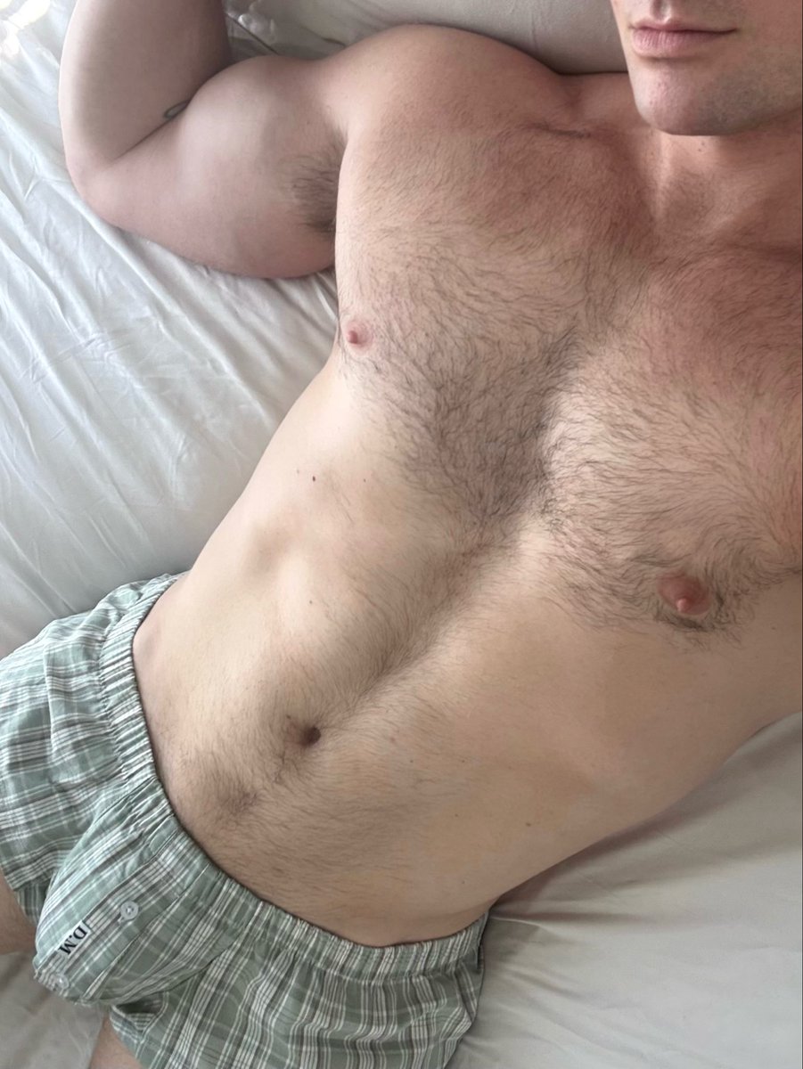 cdemarco__'s tweet photo. blue or green https://t.co/iGF4WbYZ7m