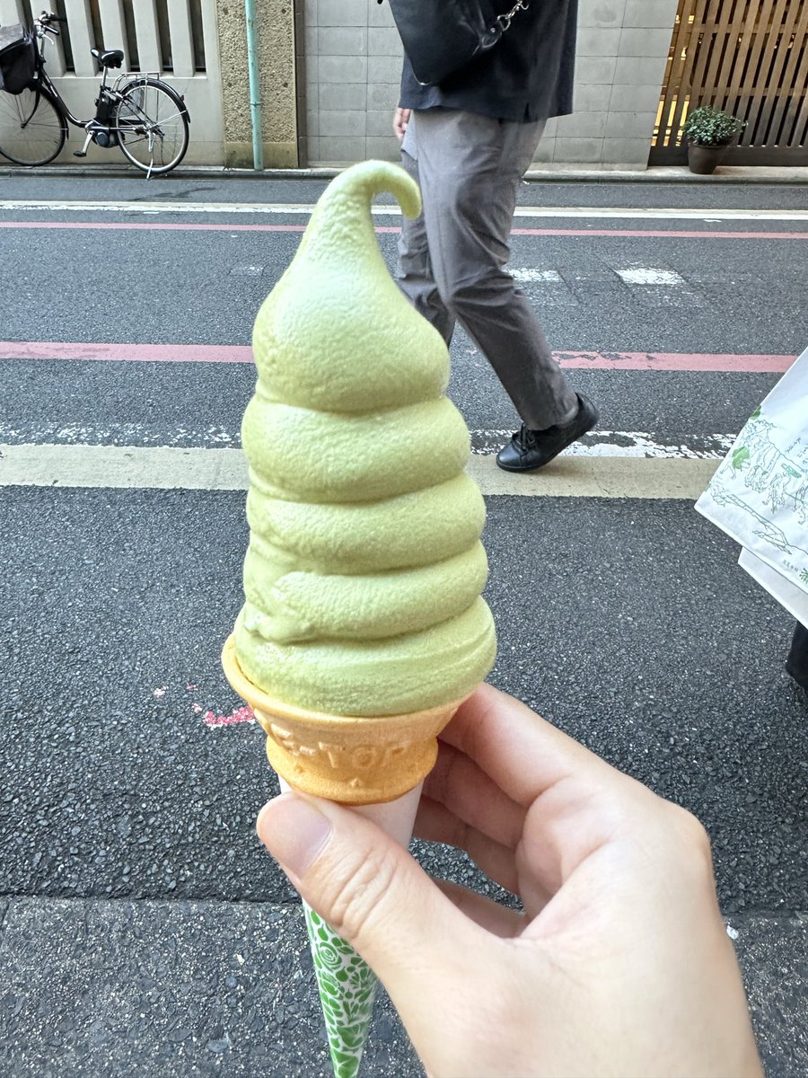 obakegyoza's tweet photo. 食べた物たちと買ったものたち https://t.co/ba2McG0jVy