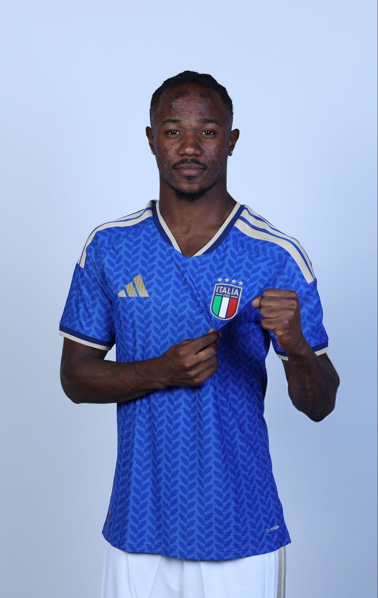 7rwdi's tweet photo. Mohamed Alì Zoma (FCN)
Coverciano Day 2 📷 https://t.co/3jBdXflDMC