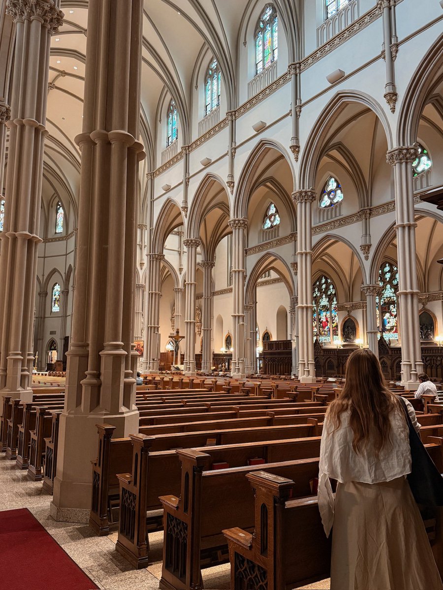 Isabelletkrause's tweet photo. just went on my dream date…cathedral mass, confession, cappuccino, &amp; kisses https://t.co/PrnNJcLC0Y