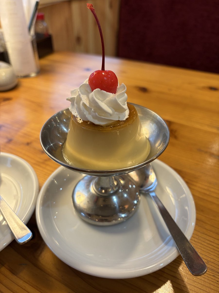 2022dan56's tweet photo. 昨日のプリン

みんな〜
おやすみ〜 https://t.co/EaEkDv3c3K