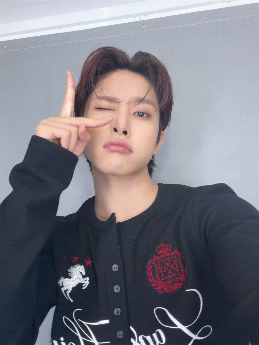 TRENDZ_OFFCL's tweet photo. [#리온] 잘자😴

#FROM_TRENDZ #TO_FRIENDZ #TRENDZ #트렌드지 https://t.co/CY0hgAOpDS