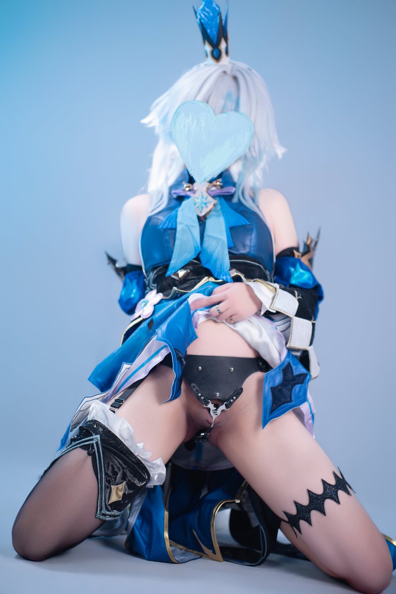 Mizuno_VoV's tweet photo. 人会畏惧神
但我是神人，所以我会自畏 https://t.co/6s94YyZMMC