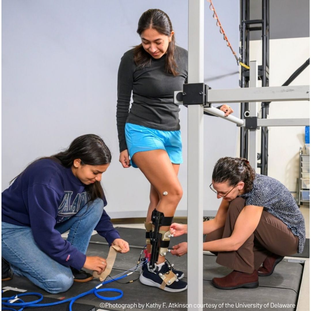 Fedop_ES's tweet photo. Investigadores de la Universidad de Delaware están explorando el uso de las #ortesis de tobillo y pie (AFO) 🦶como una posible herramienta para ayudar a las personas con #tendinopatía aquílea a recuperar su movilidad. 🚶♀️
🔗https://t.co/RU7gh6zOs9 #rehabilitación #ortopedia https://t.co/riTQplvnyj