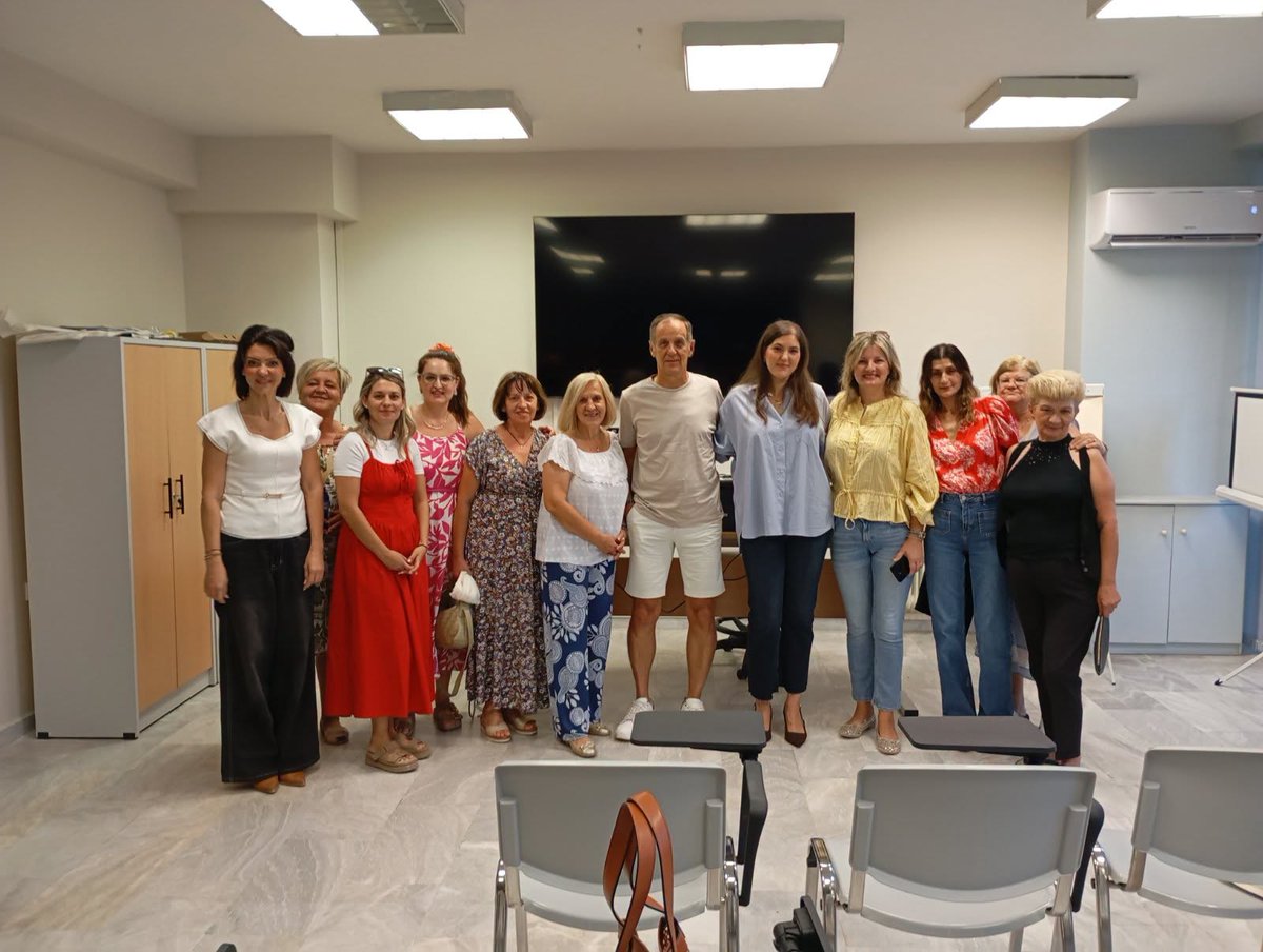 dimoselassonas's tweet photo. «Ένα νέο ξεκίνημα… από το Νηπιαγωγείο στην Α΄ Δημοτικού»

Η Αντιδημαρχία Παιδείας, Ισότητας και Νεολαίας του Δήμου Ελασσόνας διοργάνωσε ενημερωτική συνάντηση με θέμα τη μετάβαση των παιδιών στην Α΄ Δημοτικού.
#dimoselassonas

🔗 Περισσότερα:  https://t.co/b5N9f7tCJ3 https://t.co/kiBRAEmh3E