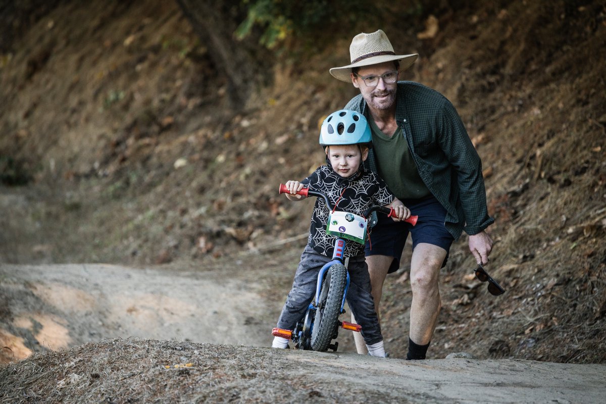 NWTrailAlliance's tweet photo. NWTA’s annual Take a Kid Mountain Biking Day returns on October 3rd, this time at the fantastic EasyCLIMB trail system in Cascade Locks!

This fun-filled day will include skills stations, activities for all levels of riders, bike games, and a raffle! https://t.co/jyn1Z7lh04