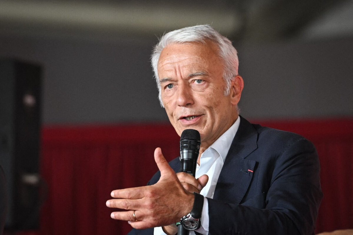 humanite_fr's tweet photo. Le Medef demande le non-remboursement des arrêts maladie de courte durée

➡️ https://t.co/Sq58cUmVdF https://t.co/BoFKnXmQi1