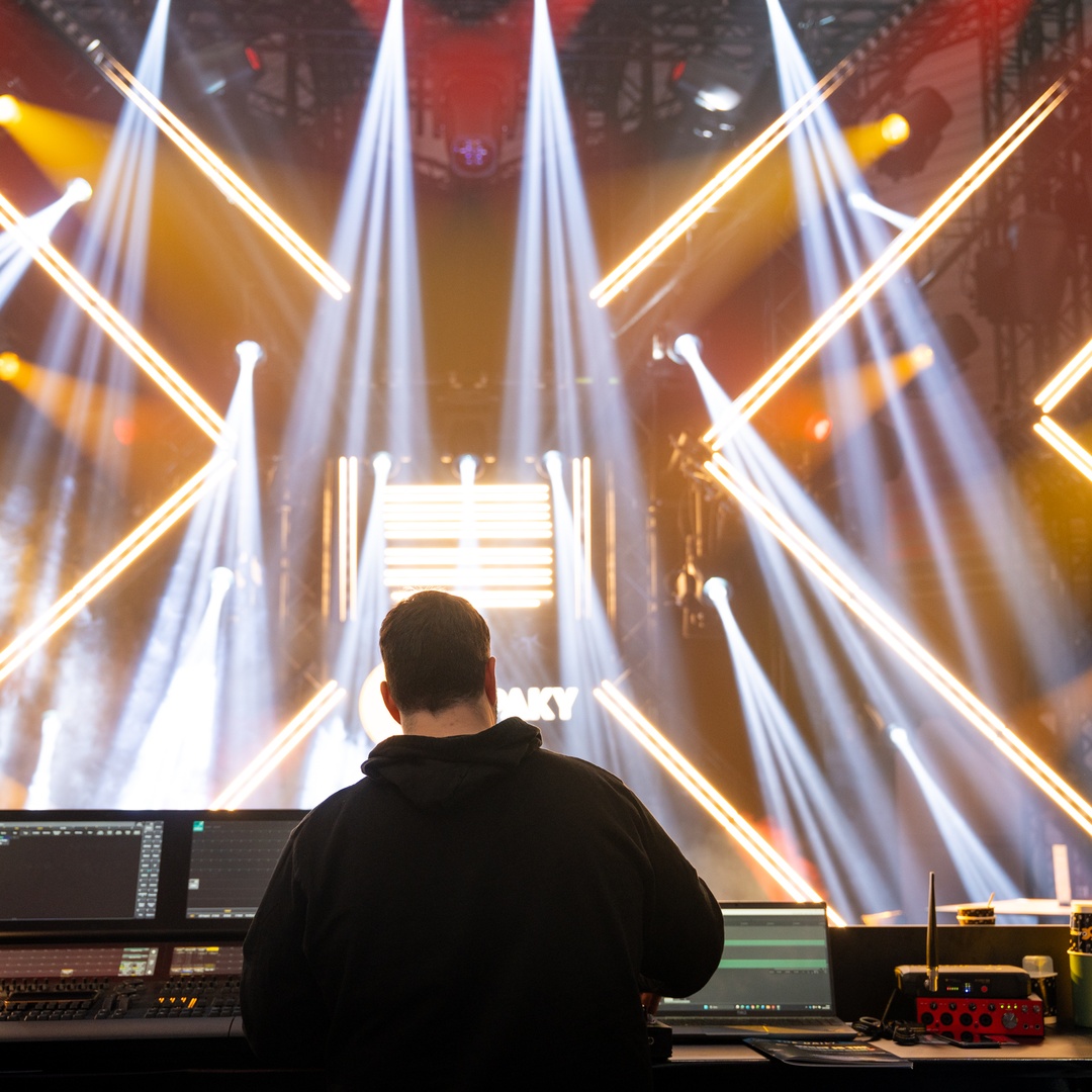 ISE_Show's tweet photo. Lighting design meets pure spectacle. Inside the Lighting &amp; Staging Tech Zone at #ISE2027
-  A production console, and the beams it commands
- Robotic arms and aerial performers share the stage
- Step through an LED tunnel of colour and light
Sign up →  https://t.co/15Z61e9m0x https://t.co/7gFZOltJjg