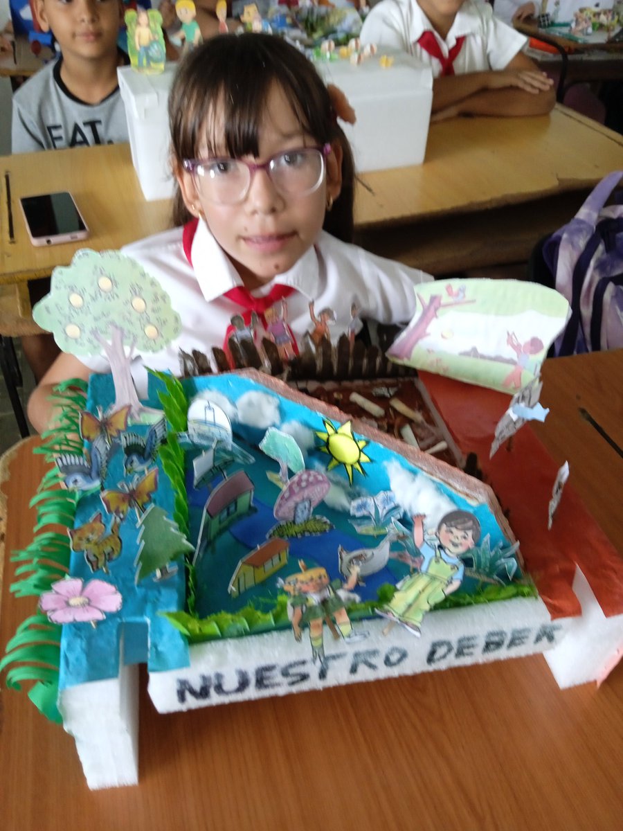 JatDpto's tweet photo. Camilo Cienfuegos Gorriarán 
4 grado #Jatibonico .La escuela como espacio vivo de aprendizaje. La exposición de medios de enseñanza no es solo una muestra de materiales es una oportunidad para que los niños participen activamente en su educación.
#SanctiSpíritusEnMarcha https://t.co/DPwW3C4iS3