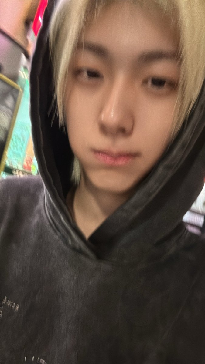aydn_1uv's tweet photo. 아기잉 🥹💓💓 https://t.co/99yTOYBSgP