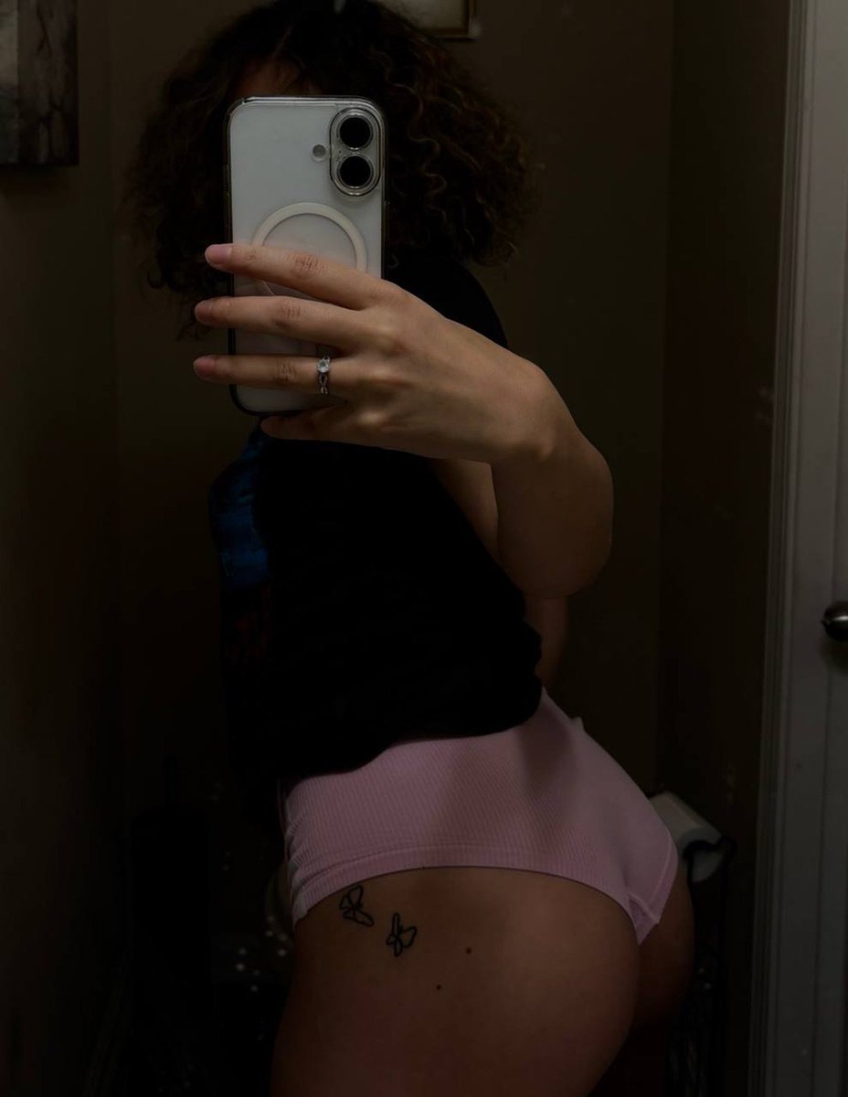 OFPromoHubs's tweet photo. 👑PROMO👑 

Twitter: @icypiscesxx

✅CLICK TO SUBSCRIBE👇
💙OF 
https://t.co/ytw5XzBTBM

https://t.co/GIow3iw1aS

✨EXCLUSIVES:
💎Nudes and videos
💎Personalized dm’s upon request
💎Strip tease vids are my specialty

LIKE, RT &amp; DROP YOUR PICS https://t.co/pqpmmj3Wb8