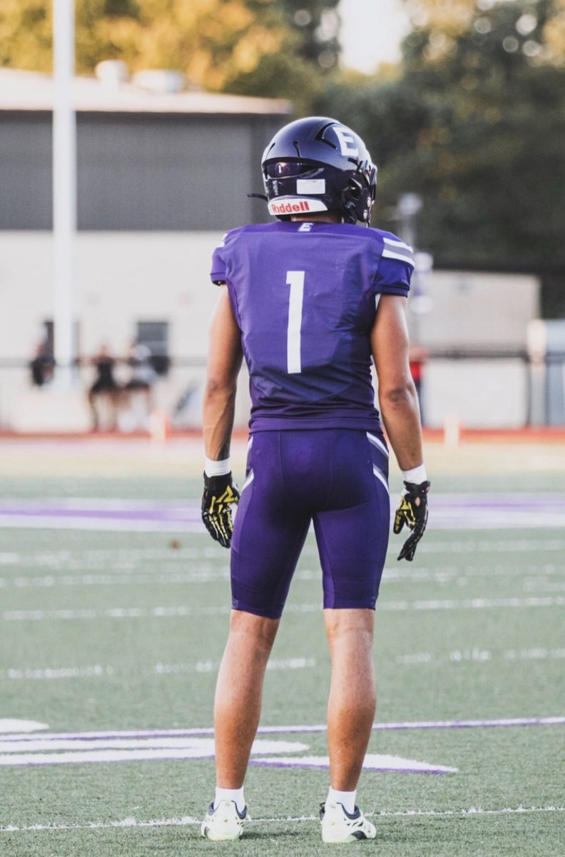 joshhamm07's tweet photo. Non-Conference Stats 

40 Touches/430 Yards/ 7TDs 
26 Tackles/1 PBU/ 1 INT/ 3 REC allowed for 36 yards/ 1x POTW 

5’10 | 175lb ATH | 4.5 40yd | 3.3 GPA 
https://t.co/Ztoet8vL4q

@PrepRedzoneAR @tctabler @TrainGameSpeed @ElkinsElksFBall @sixstarfootball @adamgorney @MikeRoach247 https://t.co/uDUFdtwVle