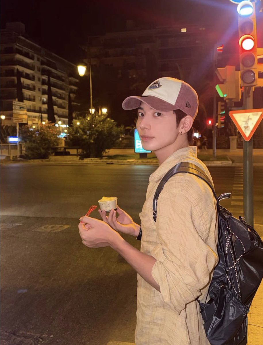 meanakn2's tweet photo. 흡사 유치원 가는 얼딩.. https://t.co/rc4ZrAWxul