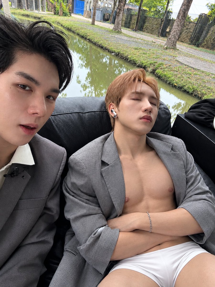 KimLong63819's tweet photo. Lại SolHyo, tui mê cặp này quá=)) https://t.co/w9v7LK3mza