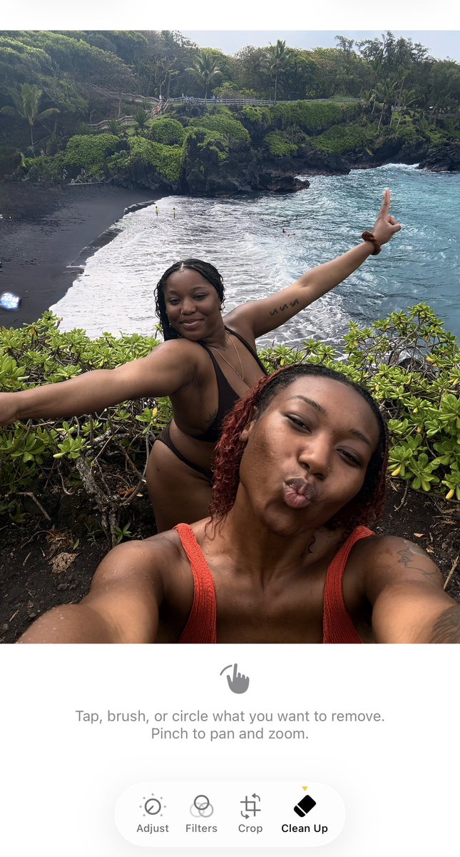 kemimarie's tweet photo. it’s on newer iphones under “clean up” when you edit a pic. this is the photo with the cleanup background vs how many ppl were actually on that beach https://t.co/8itJoaOHg7