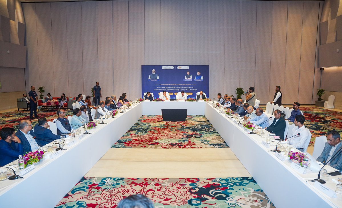 DrMohanYadav51's tweet photo. Bengaluru is set to connect with Gwalior as the country’s first integrated Telecom Manufacturing Zone takes shape.

Engaged at Investors Roundtable with technology leaders, manufacturers and investors on the upcoming Telecom Manufacturing Zone (TMZ) in Gwalior -India’s first integrated telecom manufacturing zone.

With nearly 24 companies already on board, investor-friendly policies, land at ₹1, 24×7 power, strong connectivity, skilled youth and a robust land bank, Gwalior is emerging as a new hub for telecom manufacturing, investment and employment. A new era of Atmanirbhar Bharat is taking shape in Madhya Pradesh.