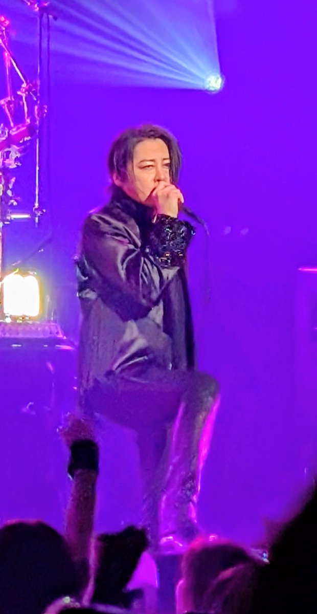 nebusokuzzzz's tweet photo. RYUICHIも何とか撮れてた

#LUNAPIC https://t.co/YX5dHWeqiT