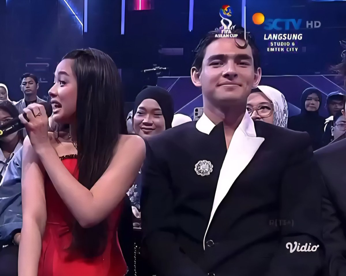 redsoult's tweet photo. AAAAAAAA HARQEEL ADUH KANGEN BANGET 😭❤️ https://t.co/zbu0x8WzLu