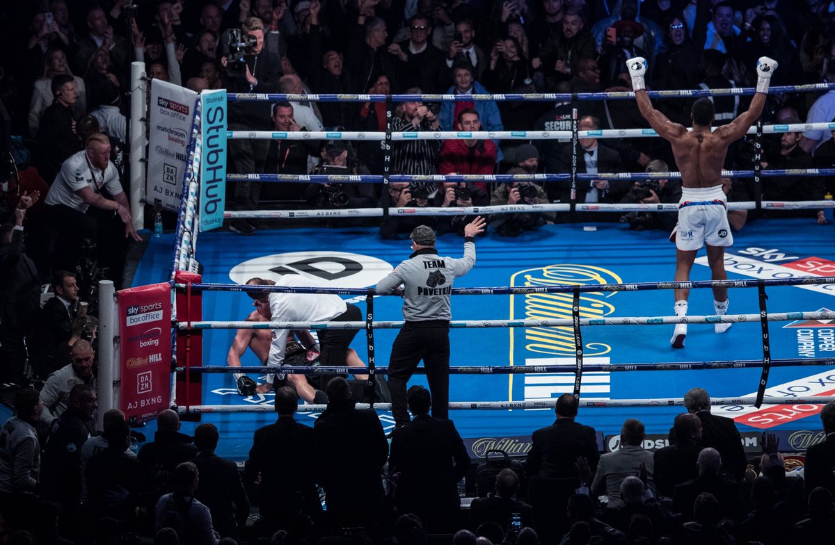 wembleystadium's tweet photo. #onthisday in 2018. 

@anthonyjoshua lit up Wembley Stadium with a seventh round stoppage of Alexander Povetkin.

A night to remember under the arch 💫 https://t.co/poNRB0Z7Vb