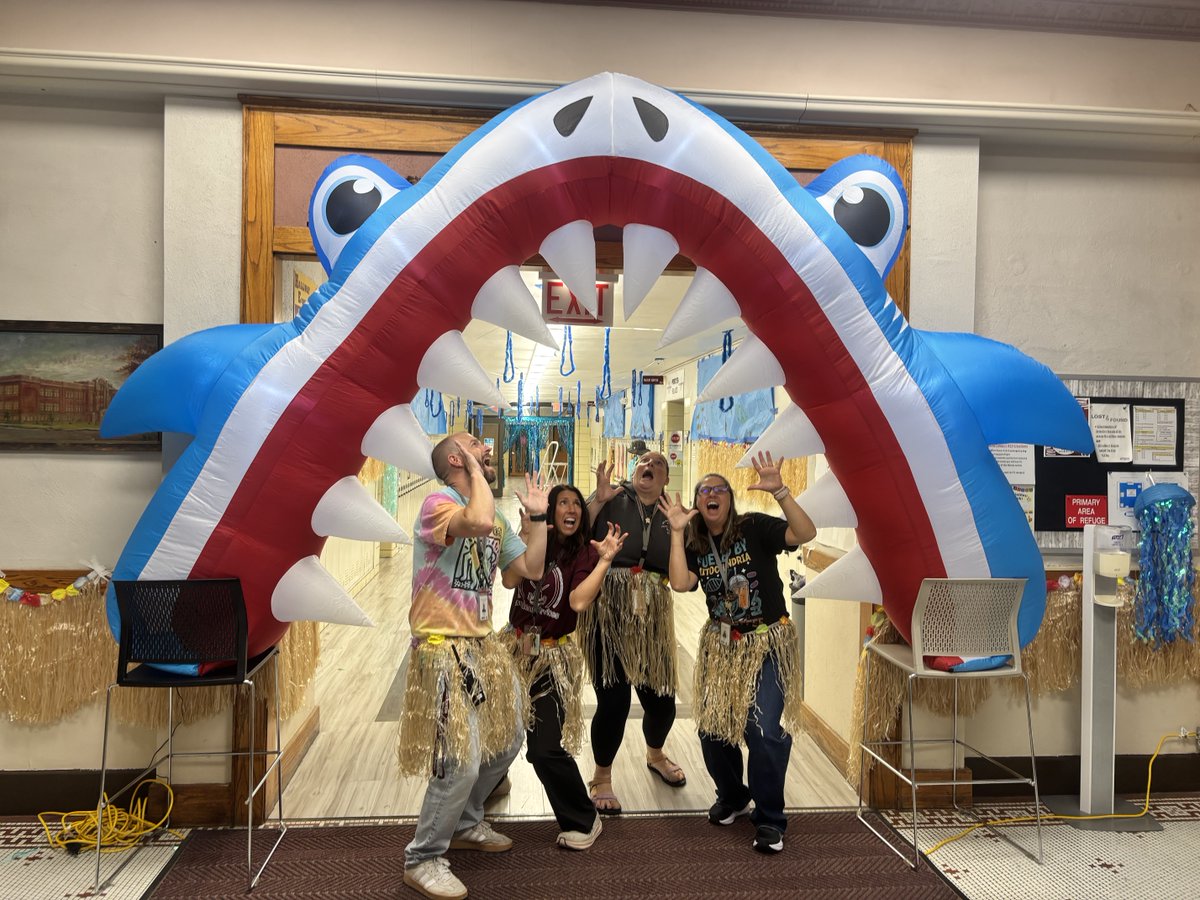 LockportHS205's tweet photo. HOCO Week is in full swing, Porters!✨
#PorterPride
#HOCO2026 https://t.co/CdcaliK7K3
