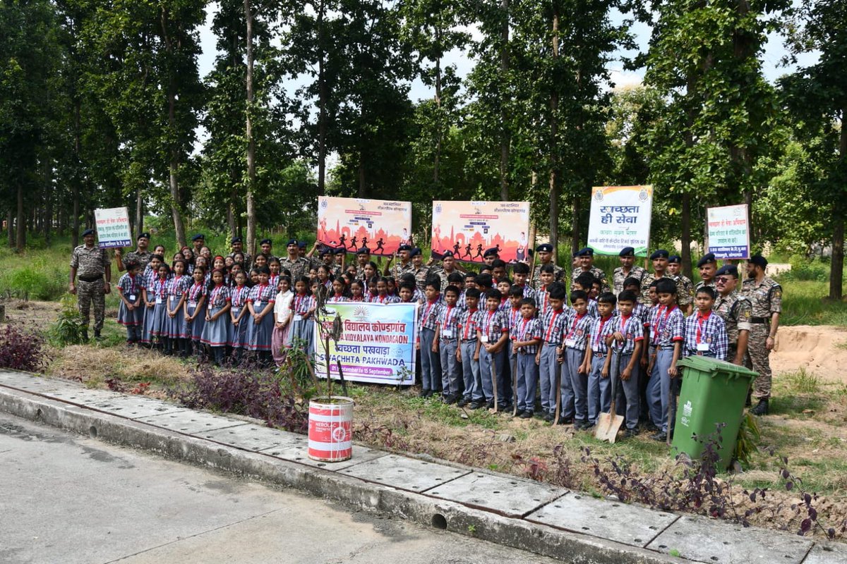 commandant188's tweet photo. 188 Bn CRPF continues its commitment towards cleanliness, sanitation and public participation under Swachhata Hi Seva 2026. Together, let us make cleanliness a collective responsibility.
@crpfindia @CTGSECTORCRPF @DigJagdalpur https://t.co/Tv4mYFnrF5