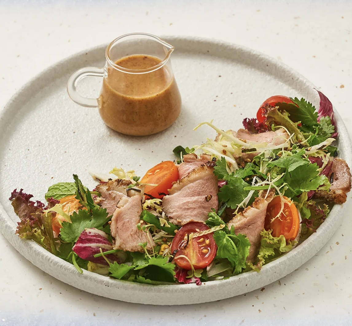 Safira79792250's tweet photo. Holiday vibes served! Our limited Christmas Turkey Feast comes with trimmings u0026 a side of joy—only available this week. Tag your dinner crew! https://t.co/wiqoZrAZd1