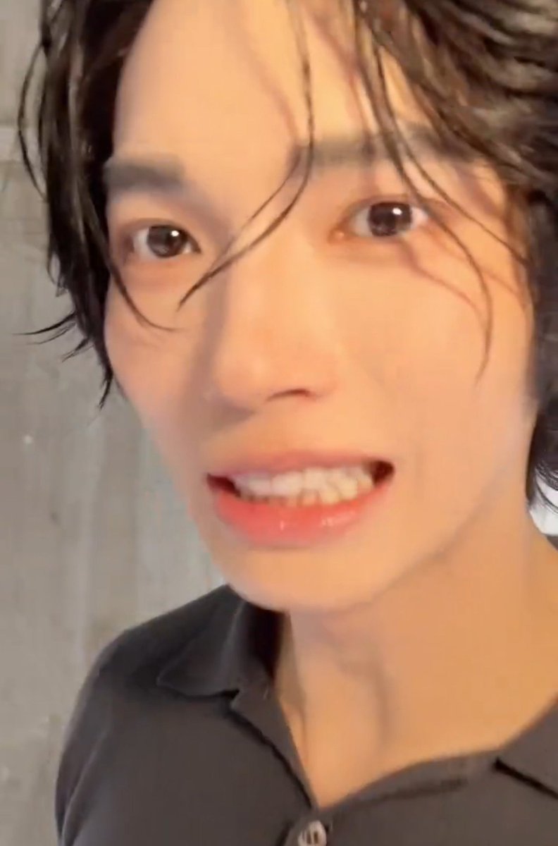 sgope985's tweet photo. hes not escaping once i put him in my pocket i swear:(

#PRADASS27xWIN
#winmetawin https://t.co/BVqrZyGI4N