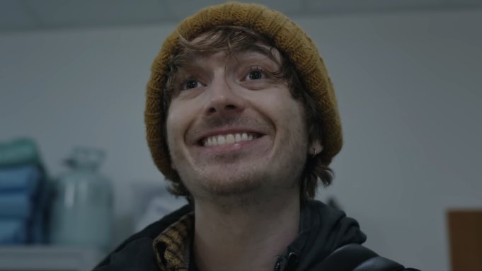 deelixlah's tweet photo. finally watched resident evil and i saw jeffery bacon in his eyes, pls tell me im not the only one https://t.co/2Mp9C3ue0e