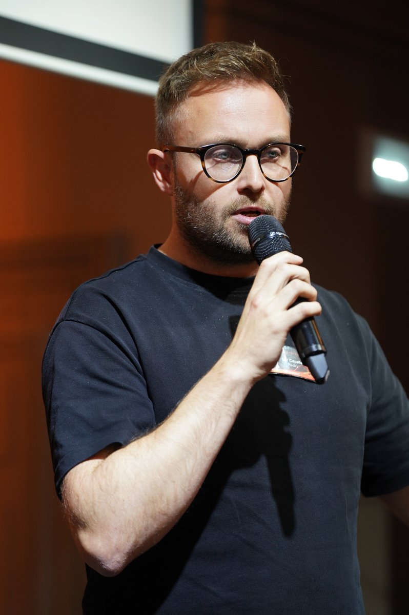 MastercardFR's tweet photo. 🚀 Six fintechs, quelques minutes pour convaincre et une même ambition : façonner l’avenir.

Le concours de pitchs de la demi-finale France, Belgique de #MastercardForFintechs vient de s’achever !

Bravo aux représentants des 4 fintechs françaises et des 2 fintechs belges, qui ont présenté leurs solutions devant un jury d’exception composé de Barbara Sessa, Benjamin Dessy, Carole Barkatz, Elena Martinez, Henri Dewaerheijd, Elizaveta Donskaya, Assia Dalla Vedova et Marie Geneste :

🔹 Michael Elalouf, @TranchedFi 
🔹 João Mesquita, @giskard_ai 
🔹 Cyril Guigon-Rech, @SportyNeo 
🔹 Benjamin Madjar, @CashLab_fr 
🔹 Tim Dierckxsens, @Venly_io 
🔹 Ser Cappelle, Peaky

Intelligence artificielle, services financiers, nouveaux usages, expérience client… Chaque pitch a permis de mettre en lumière des solutions innovantes, pensées pour répondre aux enjeux actuels et futurs de l’écosystème financier.

👏 Félicitations à l’ensemble des participants pour la qualité de leurs présentations, leur engagement et leur capacité à faire avancer l’innovation.

Rendez-vous dans quelques instants pour découvrir les fintechs qui poursuivront l’aventure jusqu’à la finale européenne de Mastercard For Fintechs, organisée le 25 novembre à Milan !

#MastercardForFintechs #MastercardFrance #MastercardBelgium #Fintech #Innovation #Startups
