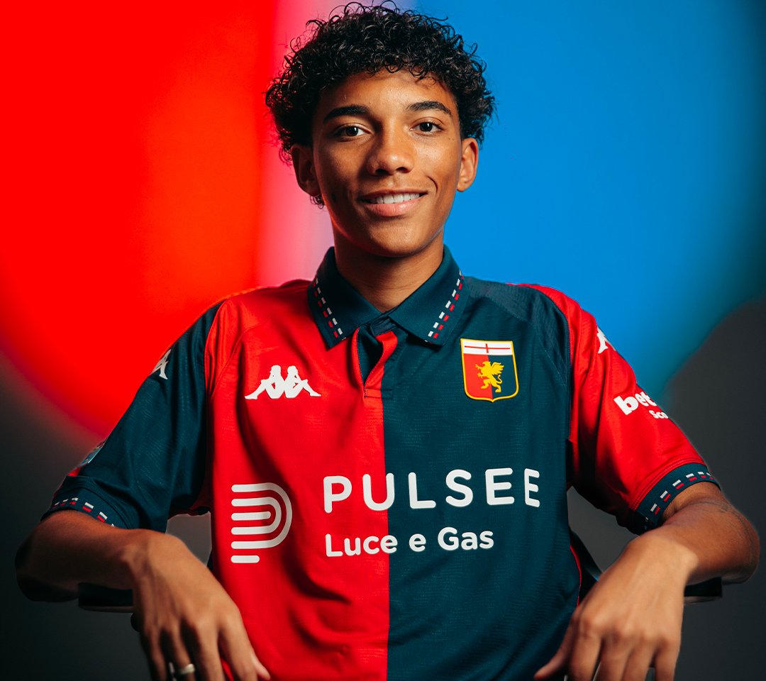 LCanicchio's tweet photo. Dal #Santos al #Genoa, un cognome pesante e un impatto devastante: #Robinho jr. debutta e fa doppietta in #Primavera. Ha doppio passaporto e può essere convocato dall'#Italia. Lo vedremo presto agli ordini di Daniele #DeRossi 👇🏼
https://t.co/YwCyStW0Sv https://t.co/UqEKhkHoeO