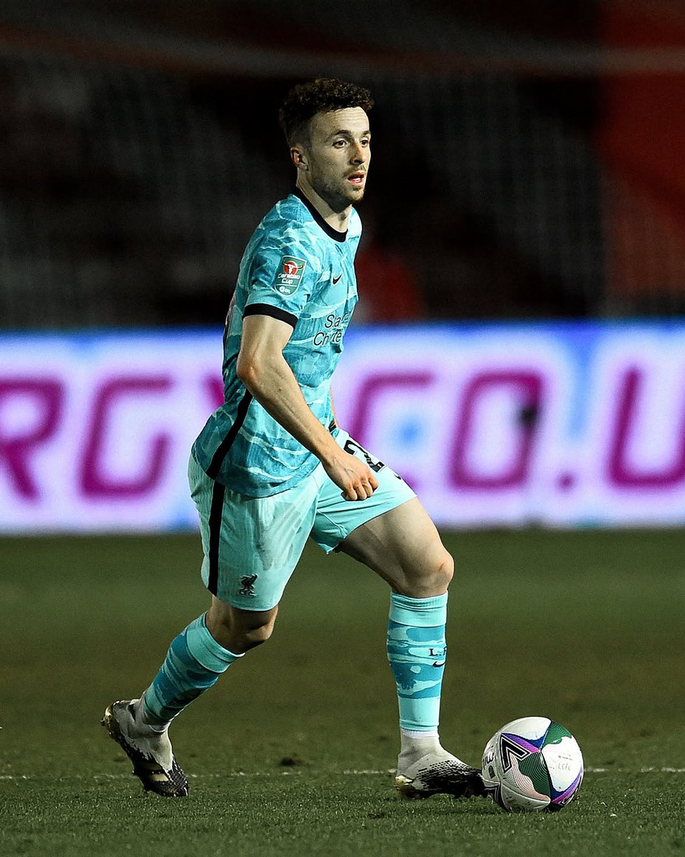 Footballtweet's tweet photo. 📆 On this day, in 2020, Diogo Jota made his Liverpool debut.

Rest easy, Diogo. 💔 https://t.co/TYqpdhqrbV