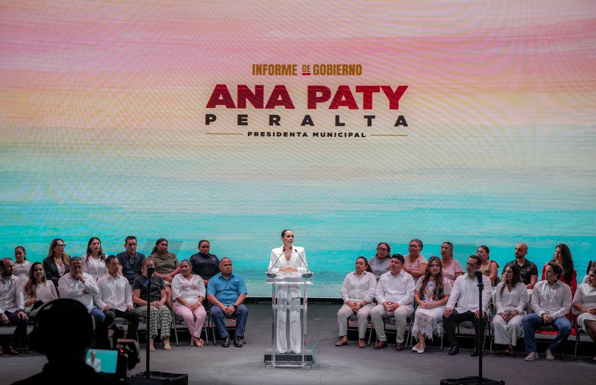 GinoSeguraV's tweet photo. Me dio mucho gusto acompañar a mi amiga y Presidenta Municipal, @anapatyp, en su Segundo Informe de Gobierno.

Gracias a un nuevo modelo de justicia social, se han destinado 2 mil 369 millones de pesos a los Programas de Inversión Anual; se han realizado 61 kilómetros de pavimentación, además de acciones de agua, drenaje y electrificación que están mejorando la vida cotidiana de miles de familias cancunenses.

También se han regularizado 27 colonias, se han entregado 1,642 escrituras para brindar certeza patrimonial, más de 13 mil becas y se ha consolidado un Sistema de Cuidados que beneficia a más de 96 mil niñas, niños y adolescentes.

Mi reconocimiento a Ana Paty y a todo su equipo por los resultados presentados.

*Dirigido a la militancia de Morena.