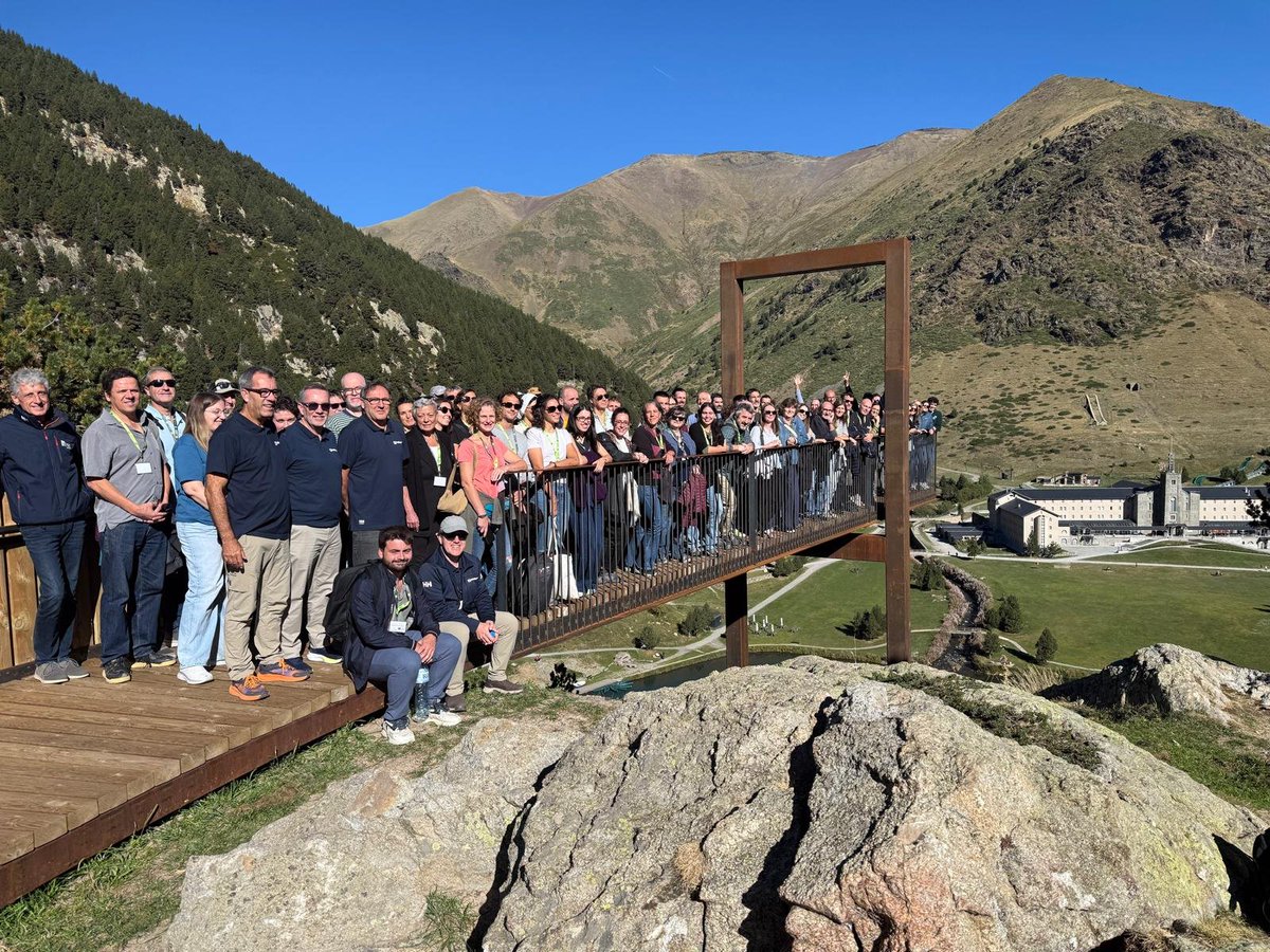 FGCcorporatiu's tweet photo. 📸 #ValldeNúria ha acollit durant dos dies les jornades tècniques del projecte europeu #LIFE #Pyrenees4Clima, format per 46 socis d’Espanya, França i Andorra que treballen conjuntament per adaptar els #Pirineus als efectes del #canviclimàtic https://t.co/u0zngGsKv4