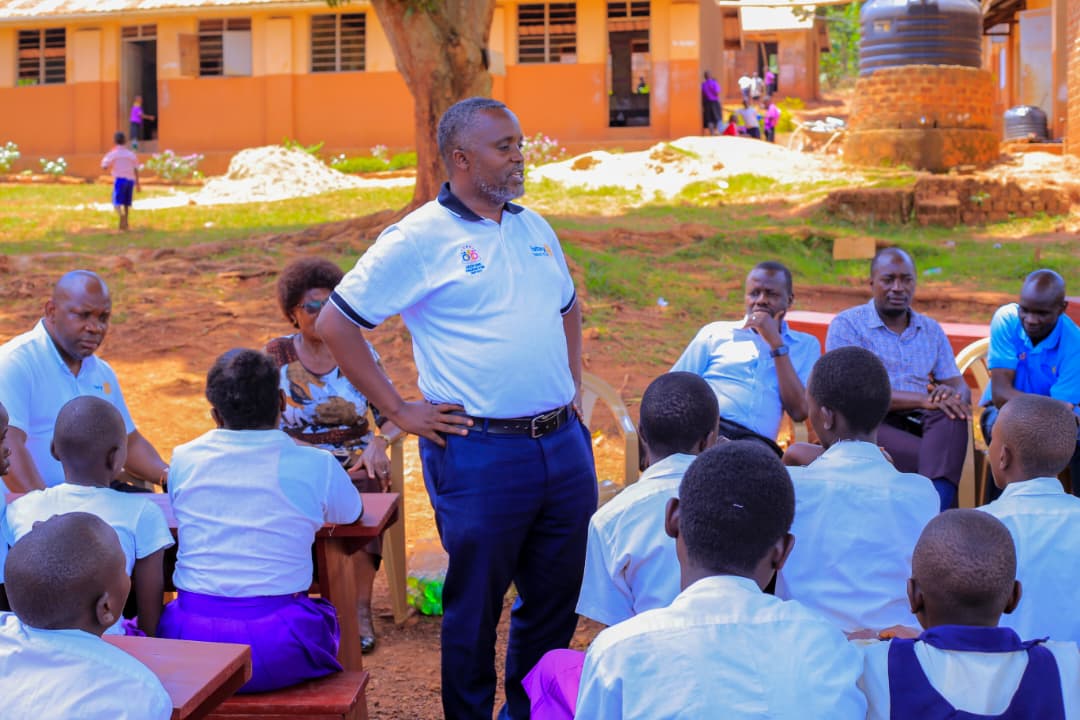 RCKatende's tweet photo. Our BEL Project at Ssekkaza PS was a day filled with learning, reading, career guidance and joyful with the learners. @RCKatende — transforming lives through service. 💙💛 @HonMikeSebalu_ @emmanuelmuwanv1
#Rotary #RCKatende #BEL #BasicEducationAndLiteracy #ReadAndRise https://t.co/tbEbCRwj5k