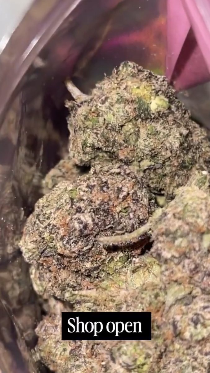 John1t28's tweet photo. Moblie plug 
Tap Mobile rn🔥💨⛽️ https://t.co/RnmadRnU6y