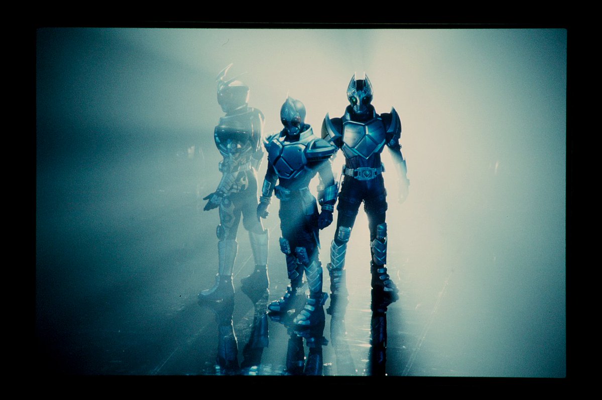 KamenRider_EN's tweet photo. Me and the boys at karaoke at 3 AM

#KamenRiderBLADE #Tokusatsu https://t.co/oQsVMidOfx
