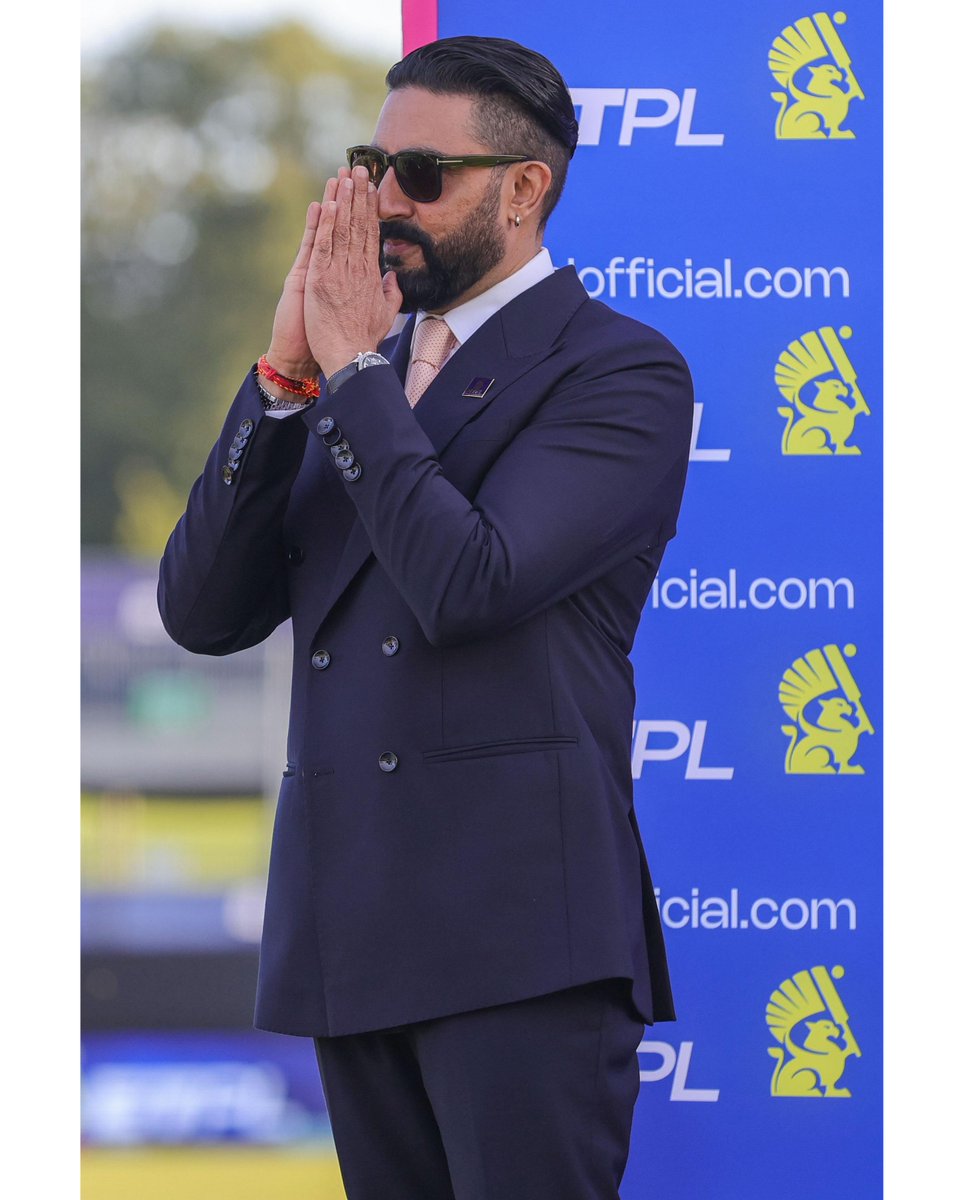 BachchanJrFC's tweet photo. .@juniorbachchan signing off @etplofficial Season 1 in style. Onwards to Season 2! 🙌

#AbhishekBachchan #ABCrew #etpl #EuropeanT20PremierLeague #Finals #Cricket #Sports #Bollywood #Trending https://t.co/wn4WY24MHZ