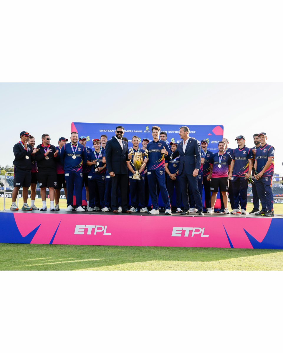 BachchanJrFC's tweet photo. .@juniorbachchan signing off @etplofficial Season 1 in style. Onwards to Season 2! 🙌

#AbhishekBachchan #ABCrew #etpl #EuropeanT20PremierLeague #Finals #Cricket #Sports #Bollywood #Trending https://t.co/wn4WY24MHZ