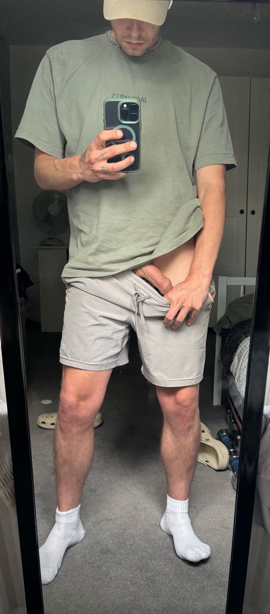JACKXCOOP's tweet photo. Who’s gonna come and get me hard? 🤔🍆💦 

#gayuk #chudai #uklads #ukchav https://t.co/FrUylhN0IV