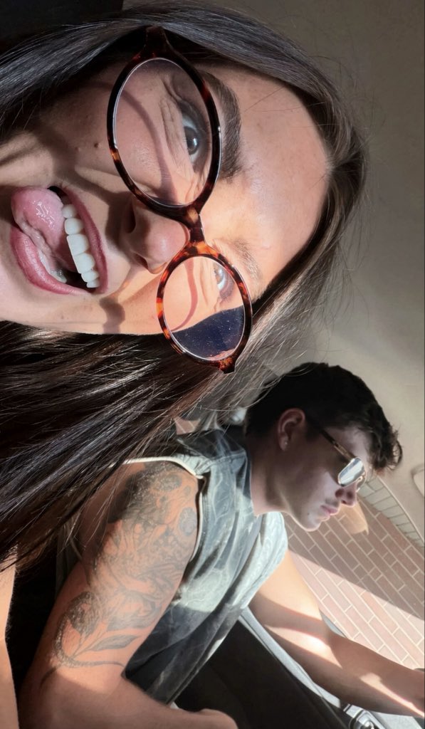 send2tianna's tweet photo. Hi cucks boys https://t.co/d9CI82f47l