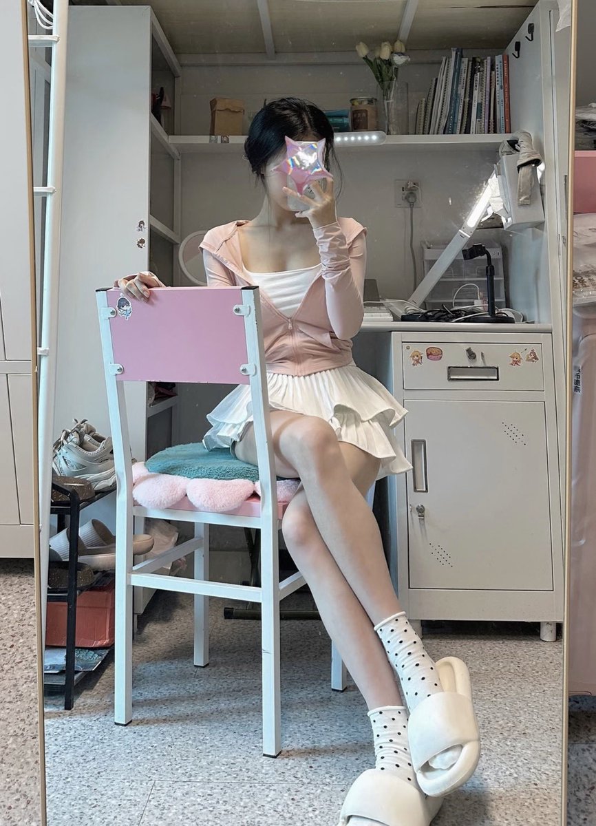 angela30fl4's tweet photo. 这个点还有没睡的狗狗吗

刚拍了点照片！！！

有谁想锐评我的福吗？ https://t.co/8sw9FDcH1y
