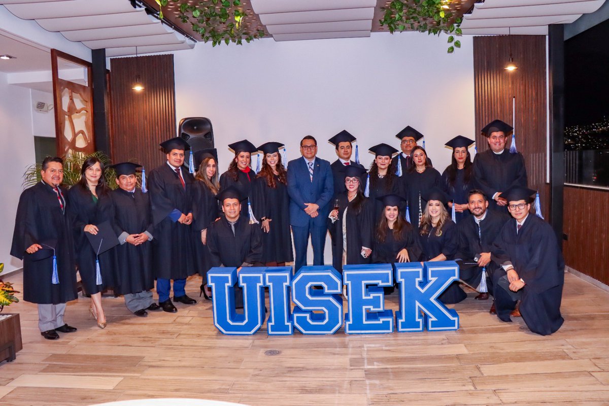 UISEK's tweet photo. La Facultad de Ciencias Sociales y Jurídicas, junto a #EDUCON, celebró la graduación de los estudiantes de Petroecuador EP, quienes culminaron su formación como negociadores expertos en mediación aplicable.

¡Felicitaciones a todos los graduados! 👏

#OrgulloUISEK #Mediación https://t.co/OP7ar0YG4Y