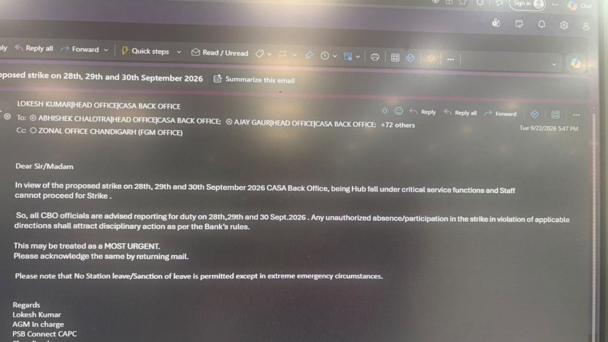 idesibanda's tweet photo. AGM in P&amp;S Bank giving arbitrary order that staffs cannot go on strike, threatening with Disciplinary Action.

Unions talk to uneducated AGM ASAP. https://t.co/fC6fr01OkU