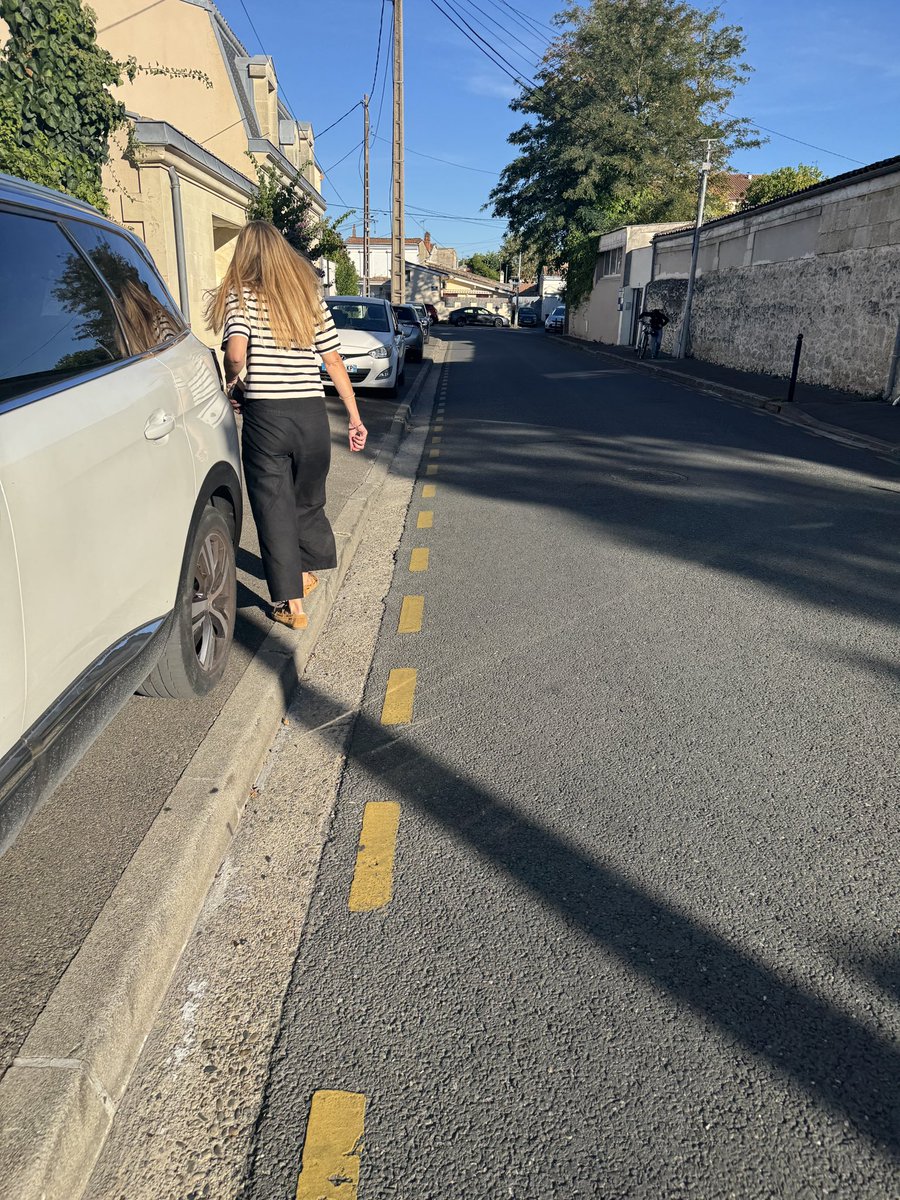 Creuselazur's tweet photo. @Bordeaux encore une journée gagnée par le laxisme de @T_Cazenave qui se fout de la sécurité des enfants sur le chemin de l’école. @gcum_fr @SO_Bordeaux #Bordeaux https://t.co/HWJTcxrttr